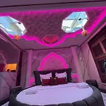 Motel para Casais Sheherazade Lyon